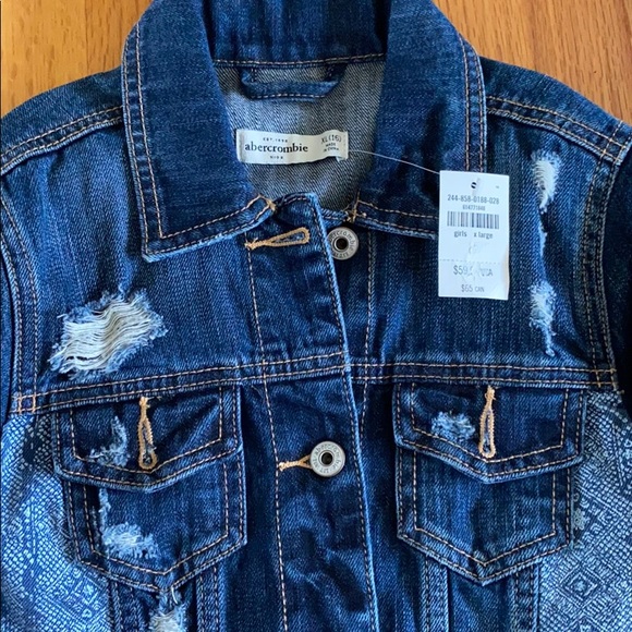 Brand new jean jacket - Picture 3 of 4